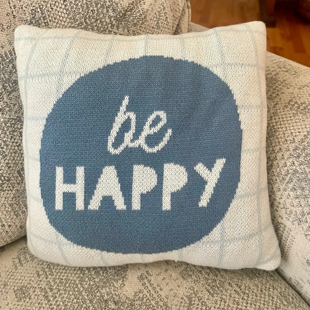 🎉3xHP🎉Home accent pillow. Would add such delight to your home!🎉3xHP🎉